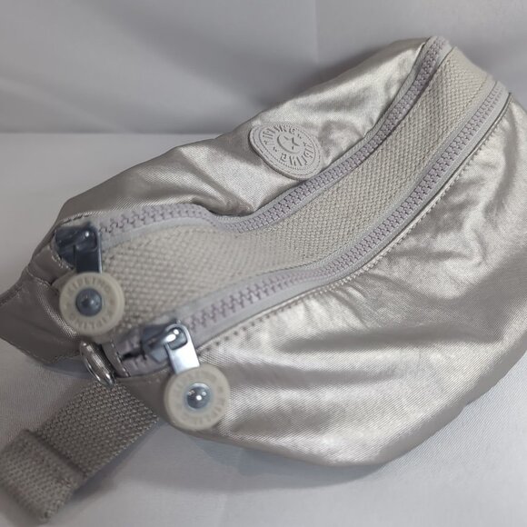 Kipling Fanny Pack Waist Belt Bag Metallic Gold Beige Unisex AC-7621-0LT Travel - Picture 7 of 15